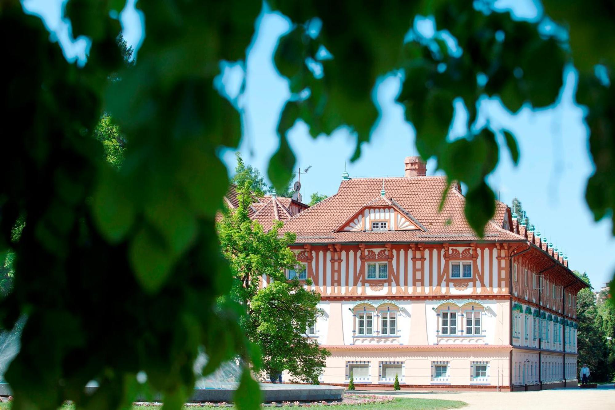 Hotel Vega Luhačovice Eksteriør bilde